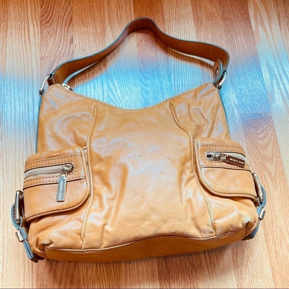 Michael Kors purse leather caramel shoulder bag super funky festival hip - Picture 11 of 16